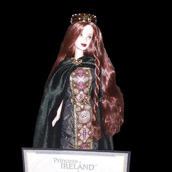 Barbie Princess of Ireland - Picture 1 of 4